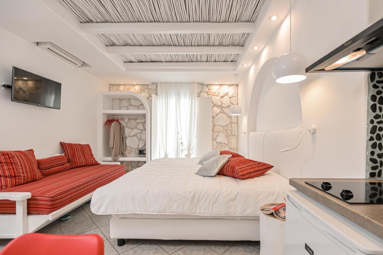 Naxos Evilion Luxury Apartments & Suites Naxos City Екстериор снимка